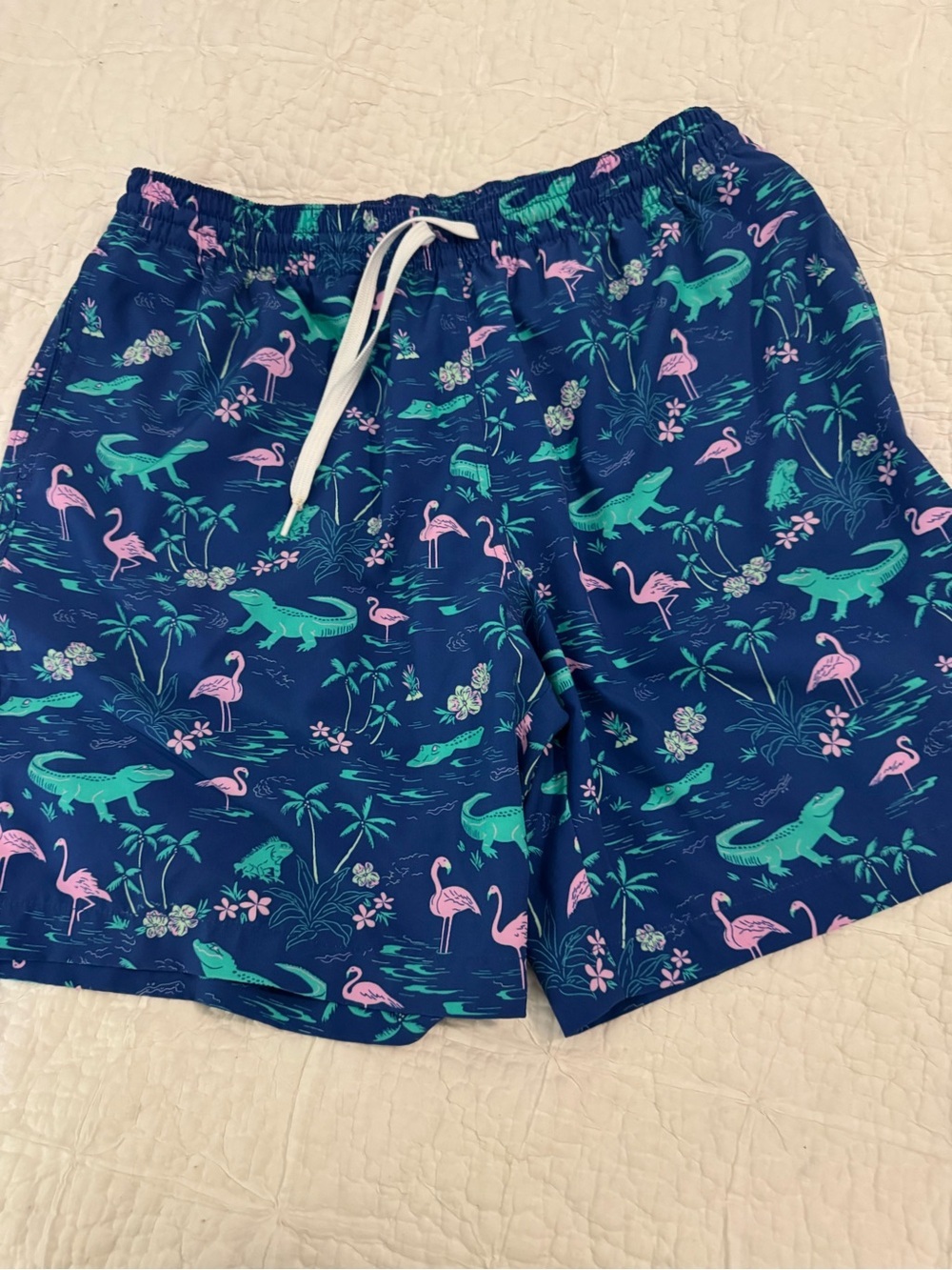 Chubbies Swim Trunks Mens L Blue Alligator Flamingo Print 7” Beach
